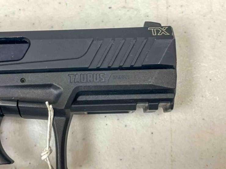 taurus-pistol-image-4