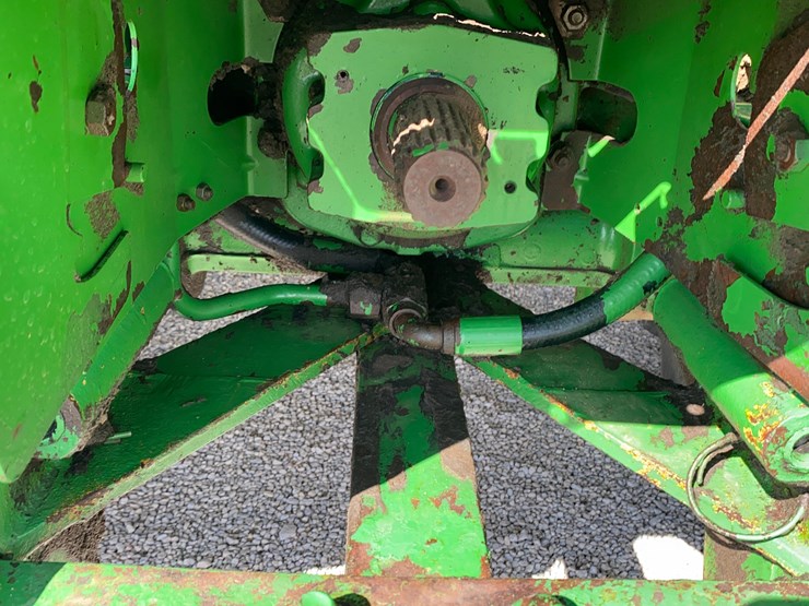 1998-john-deere-8300-image-28