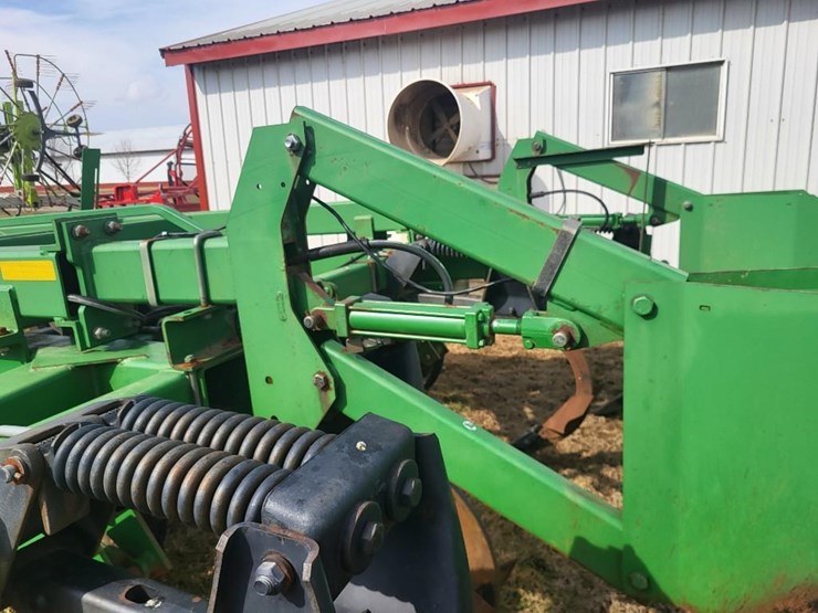 john-deere-2700-image-22