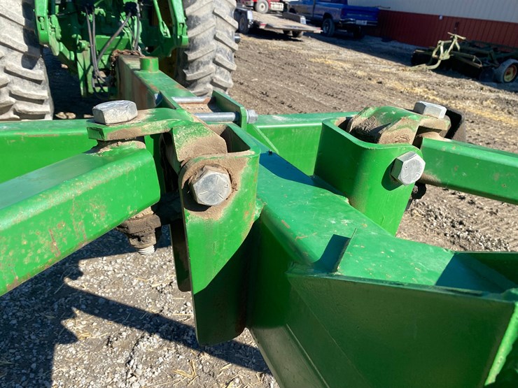 great-plains-solid-stand-30-image-31