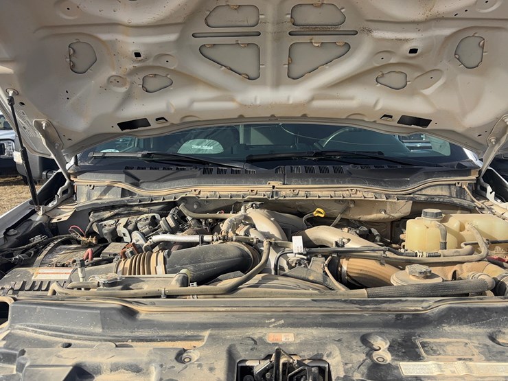 2022-ford-f450-image-16