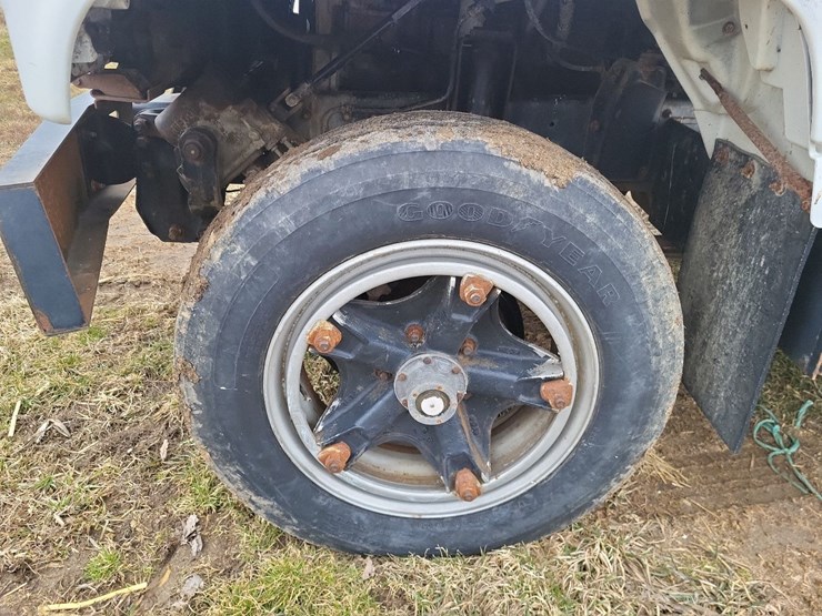 1991-gmc-kodiak-c6h042-single-axle-truck---blown-engine-image-11