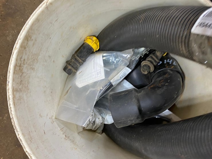 2009-kinze-3600-image-94