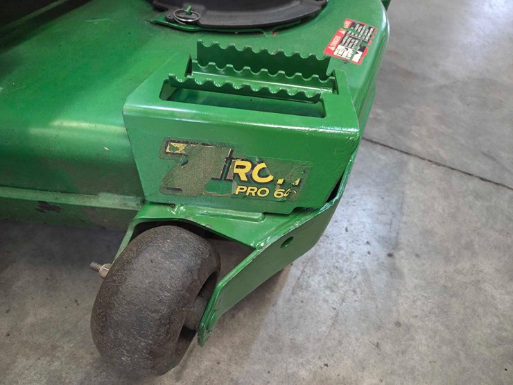 2016-john-deere-930-image-10