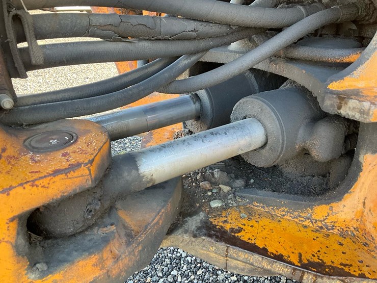 1982-case-580d-image-55