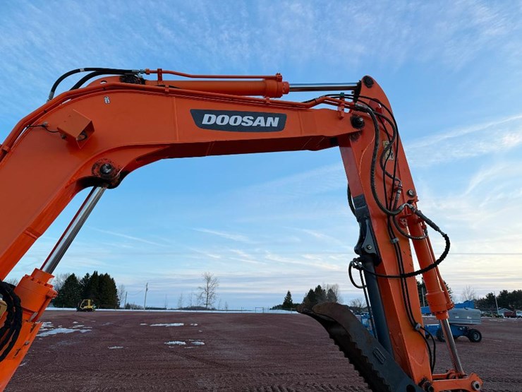doosan-dx85r-3-image-30