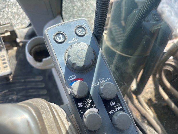 deere-350g-lc-image-49