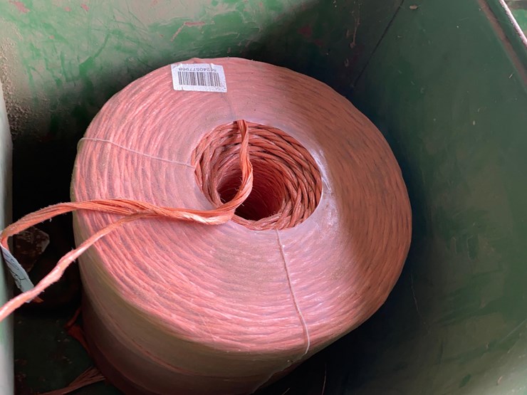 john-deere-337-image-33