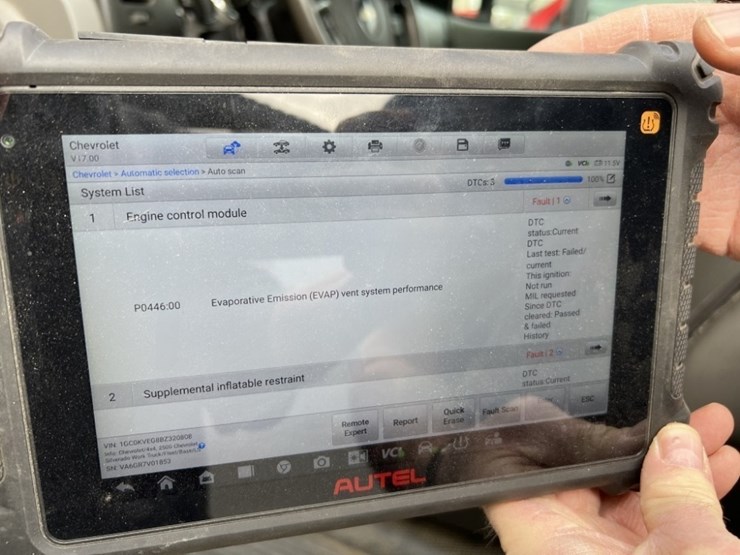 2011-chevrolet-silverado-2500-image-39