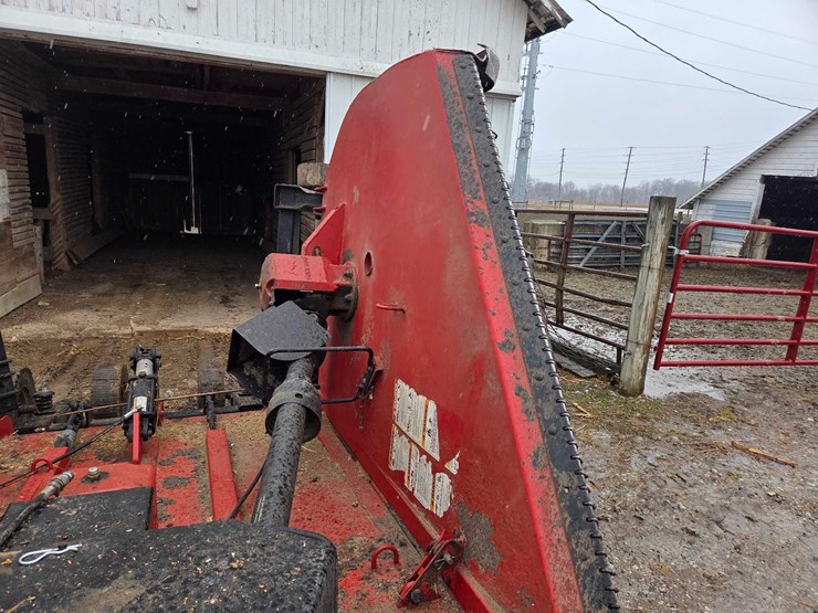 bush-hog-2715-image-12