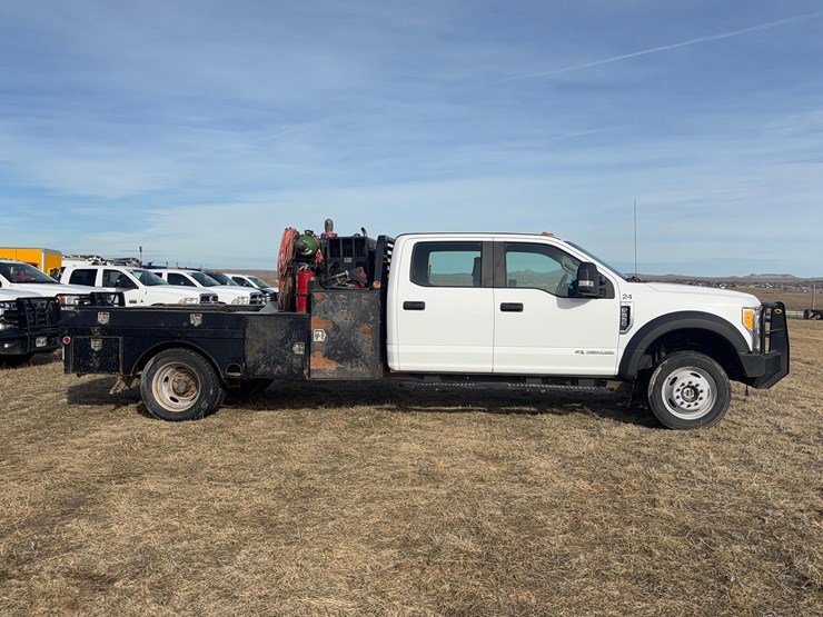 2017-ford-f550-image-4