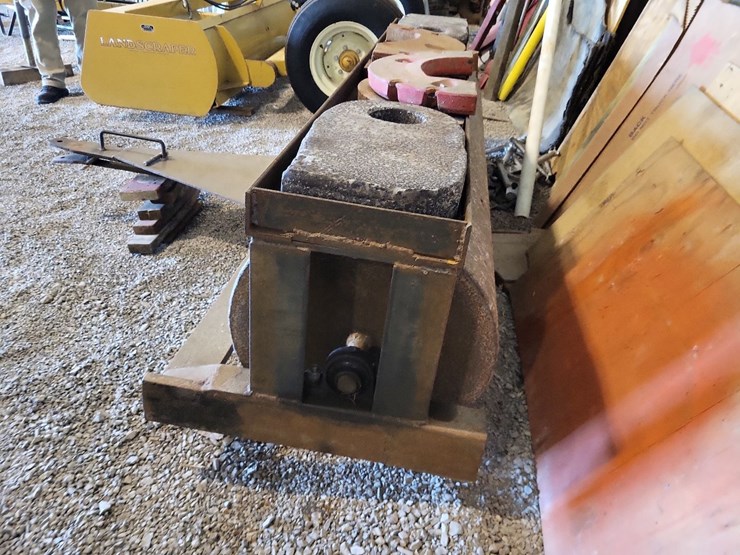 76"-lawn-roller-w/water-fill*weights-not-selling*-image-5