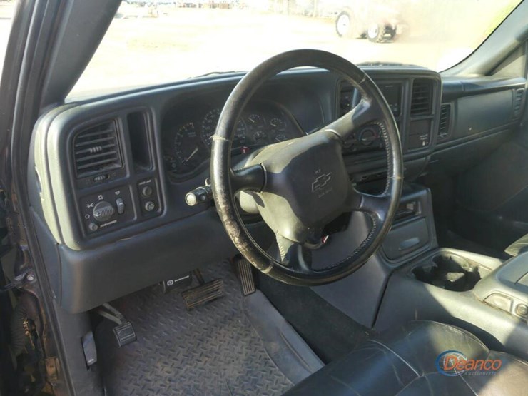 2002-chevrolet-2500hd-image-8