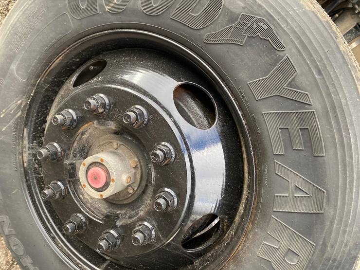 2012-kenworth-t370-image-60