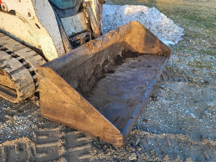 2017-bobcat-t630-image-30