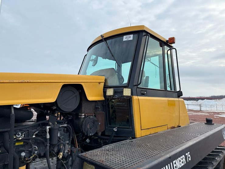 challenger-75-image-25