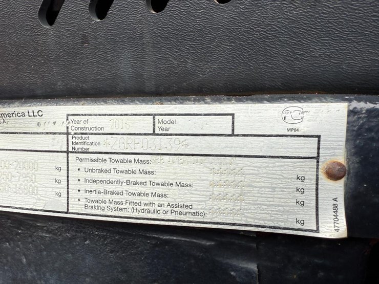 case-ih-magnum-380-rowtrac-image-75