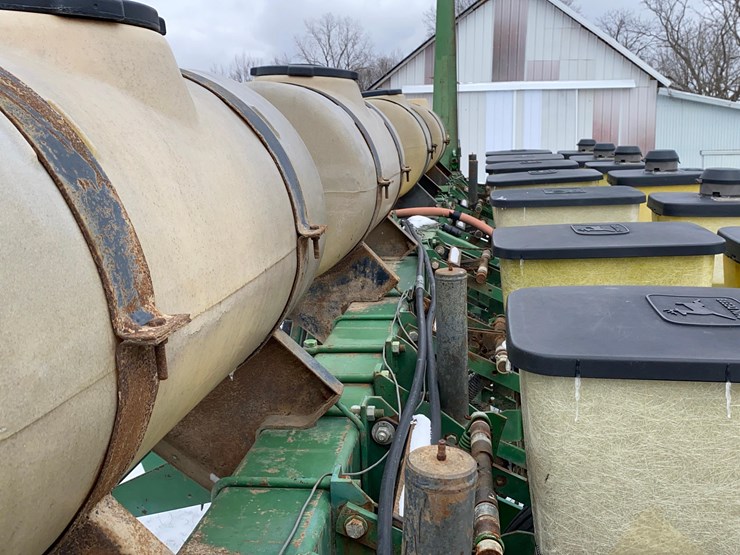 john-deere-7000-image-12