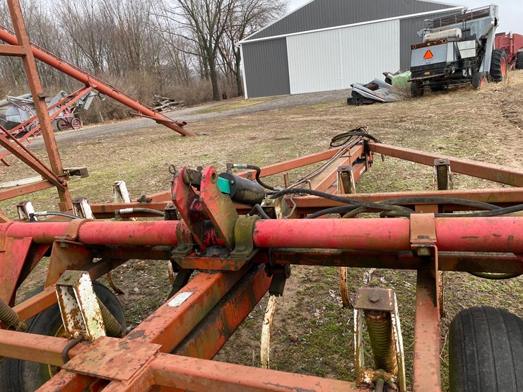 wil-rich-1422--field-cultivator-image-43