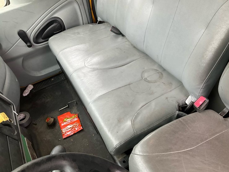 2005-international-durastar-4300-image-109