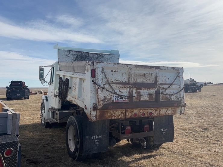 1997-freightliner-fl70-image-7