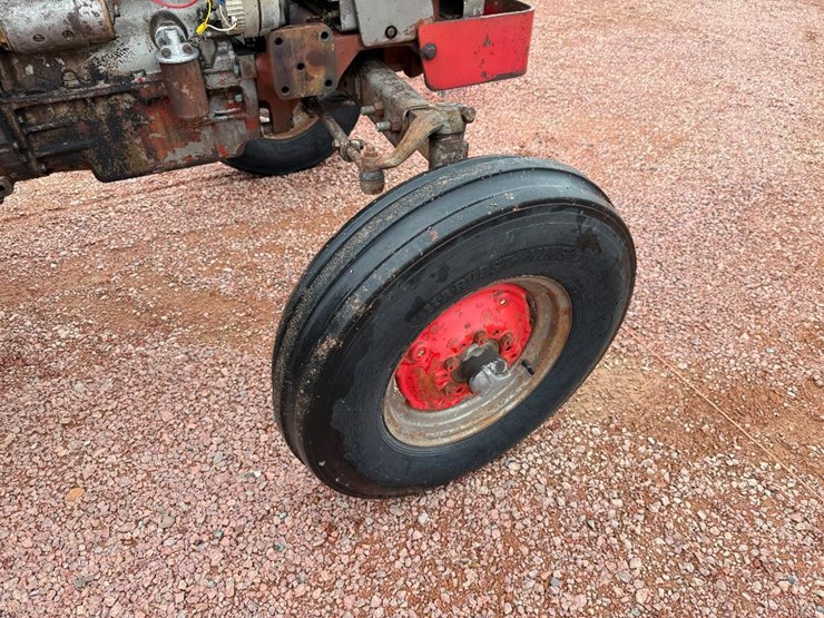 massey-ferguson-165-image-11