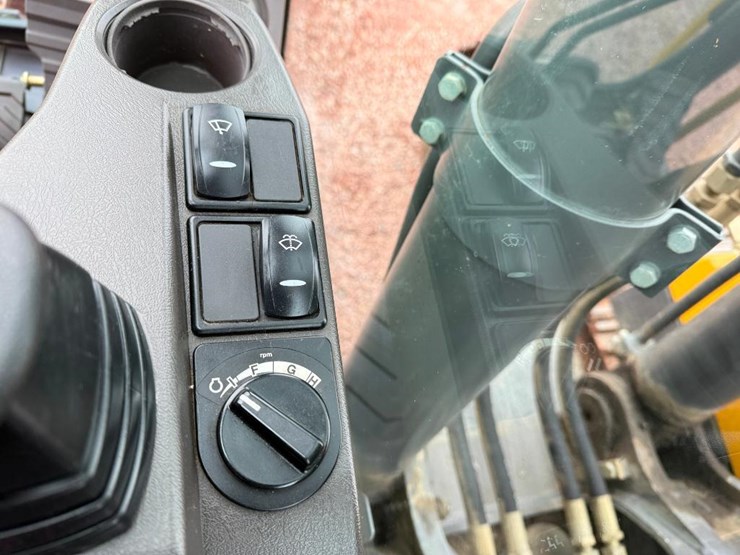 volvo-ec220dl-image-62