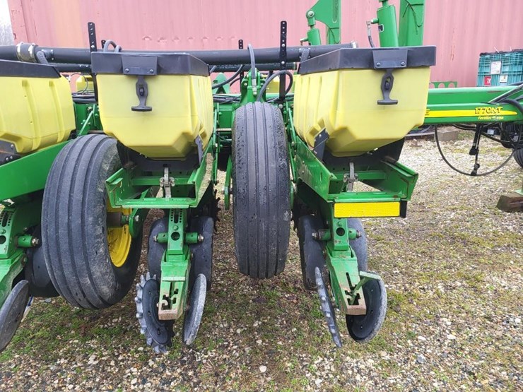 2010-john-deere-1770nt-image-55