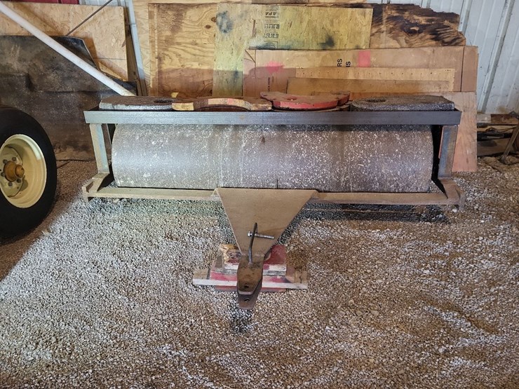 76"-lawn-roller-w/water-fill*weights-not-selling*-image-2