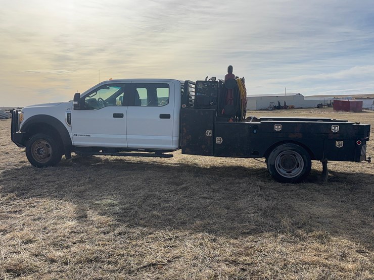 2017-ford-f550-image-6