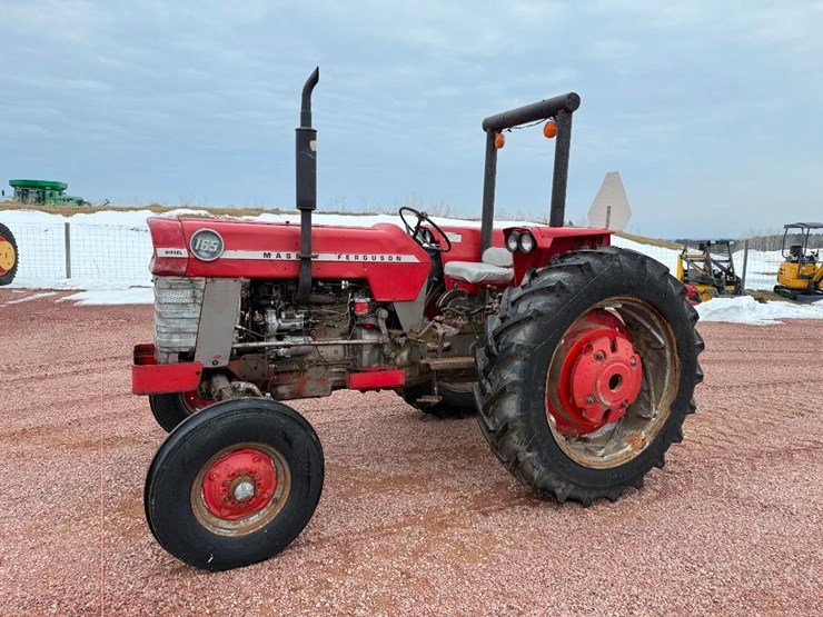 massey-ferguson-165-image-1
