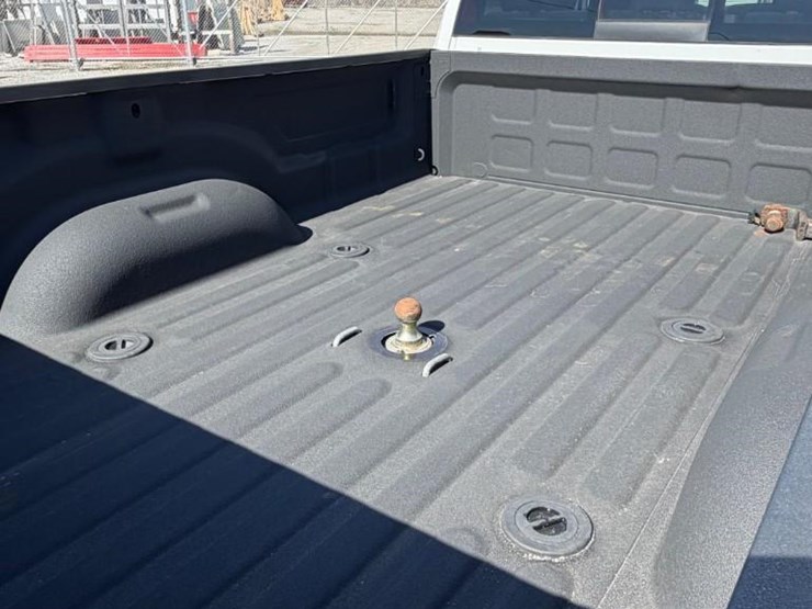 2022-dodge-3500-image-7