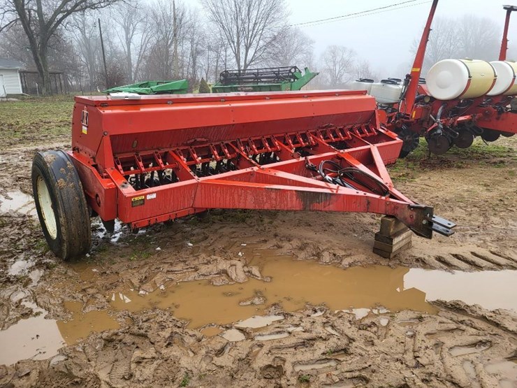 case-ih-5100-image-1