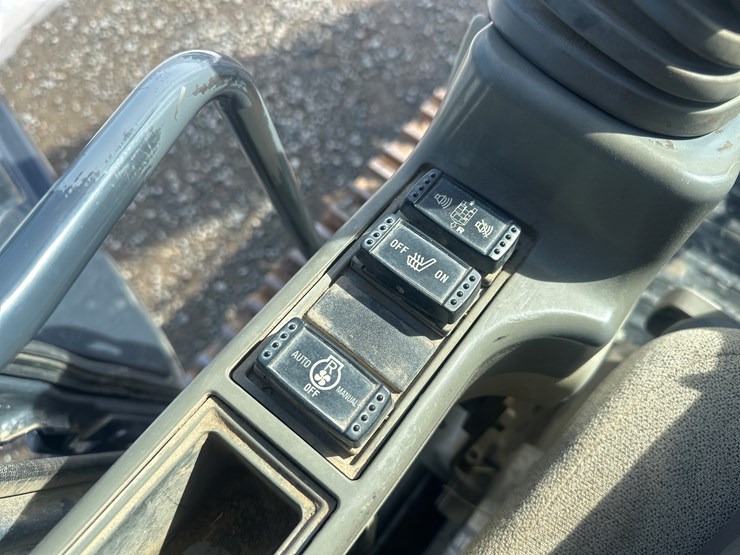 deere-350g-lc-image-47