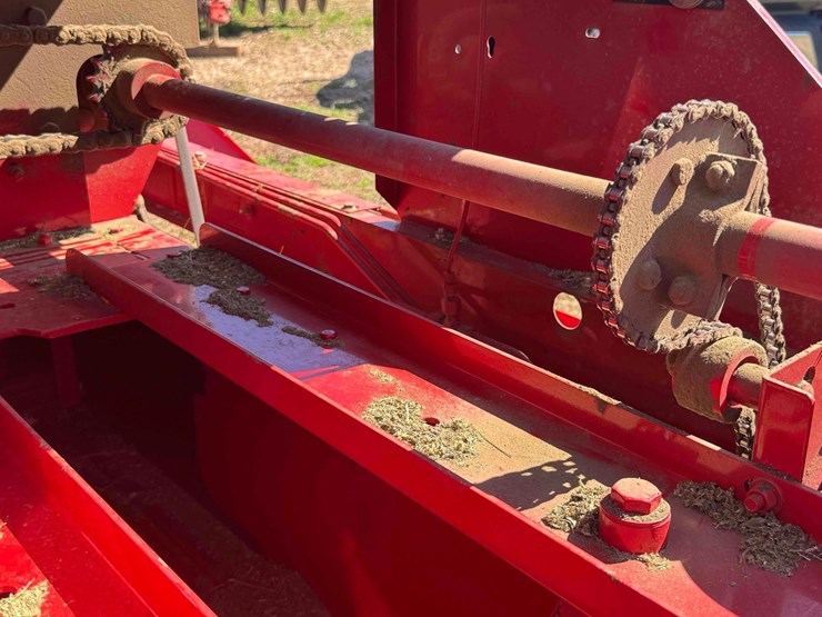 new-holland-bc5070-image-21