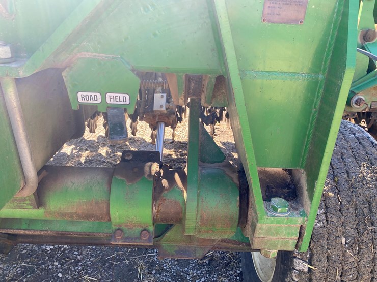 great-plains-solid-stand-30-image-28