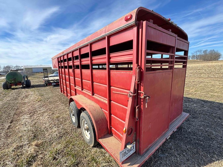 1992-wilro-livestock-trailer,-steel,-20'-x-6-1/2'-,-cut-gate,-**-titled-**-image-10