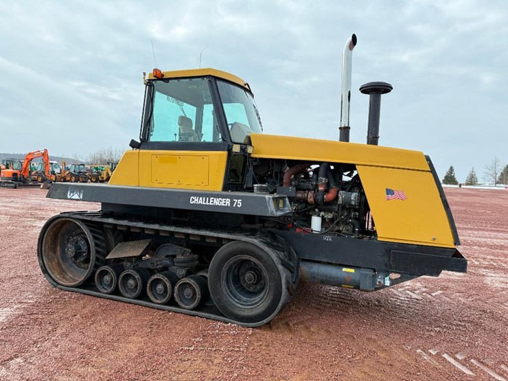 challenger-75-image-3