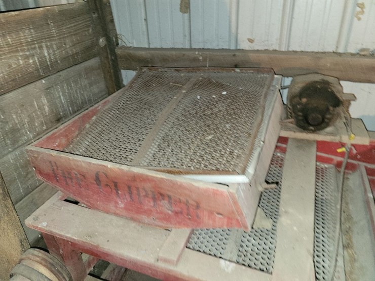 clipper-cleaning-mill-w/electric-motor-image-6