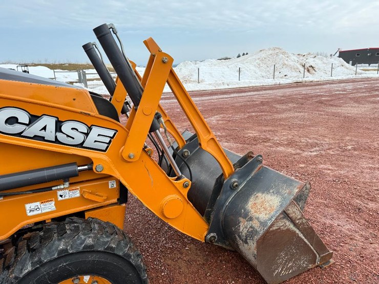 case-570n-xt-image-25