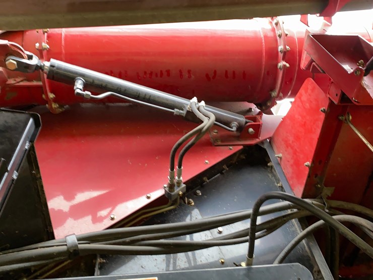 case-ih-6088-image-37