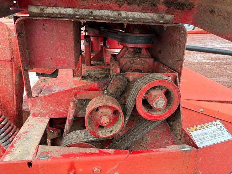 new-holland-1431-image-24