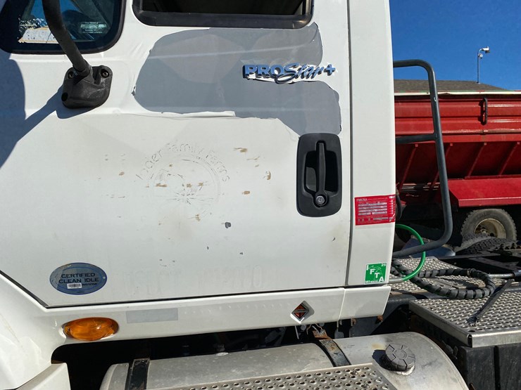 2011-international-prostar-image-33