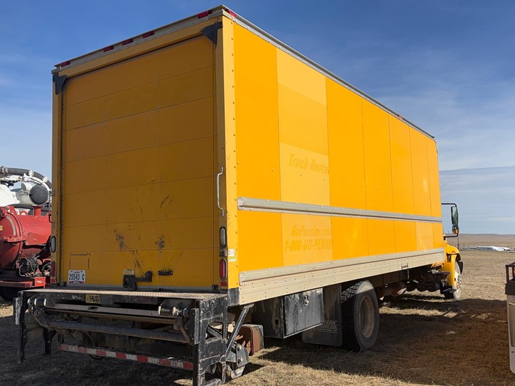 2012-international-box-truck-image-4