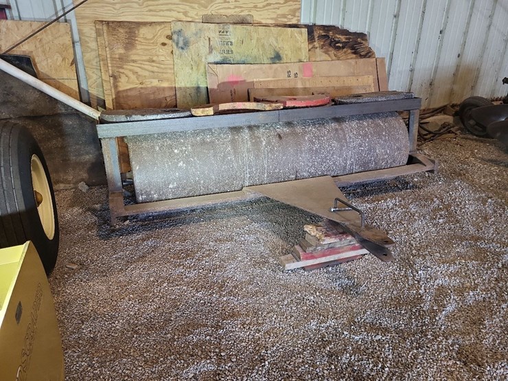 76"-lawn-roller-w/water-fill*weights-not-selling*-image-1