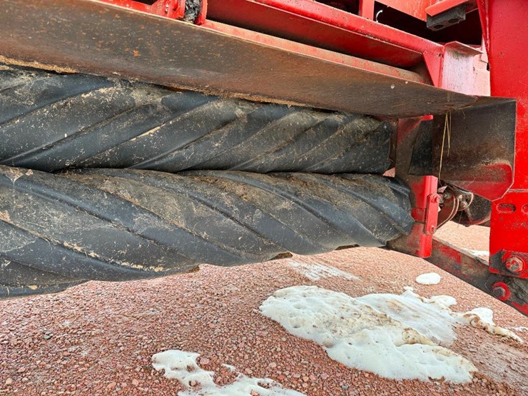 new-holland-1431-image-23