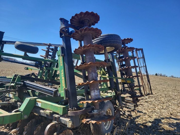 great-plains-2200tt-image-17