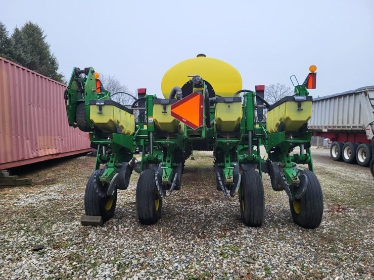 2010-john-deere-1770nt-image-5