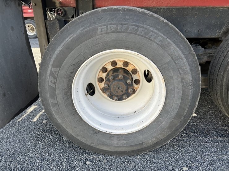 1998-peterbilt-357-image-23