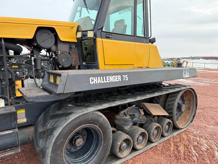 challenger-75-image-35